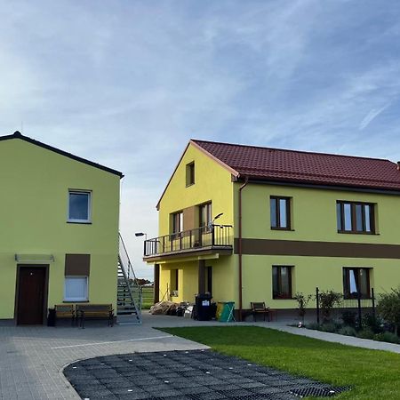 Apartment Golden Prague 78 Vestec  Zewnętrze zdjęcie
