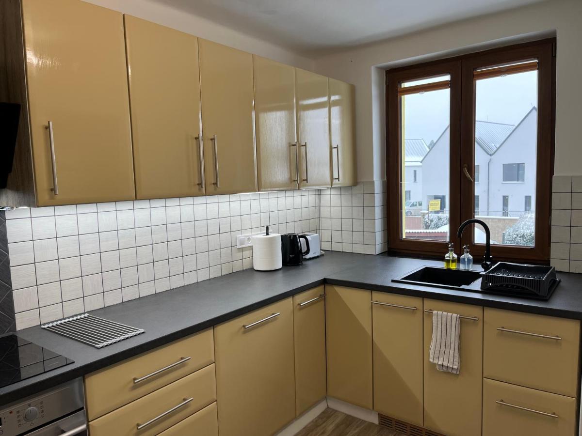 Apartment Golden Prague 78 Vestec  Zewnętrze zdjęcie