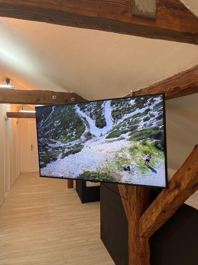 Apartment Golden Prague 78 Vestec  Zewnętrze zdjęcie