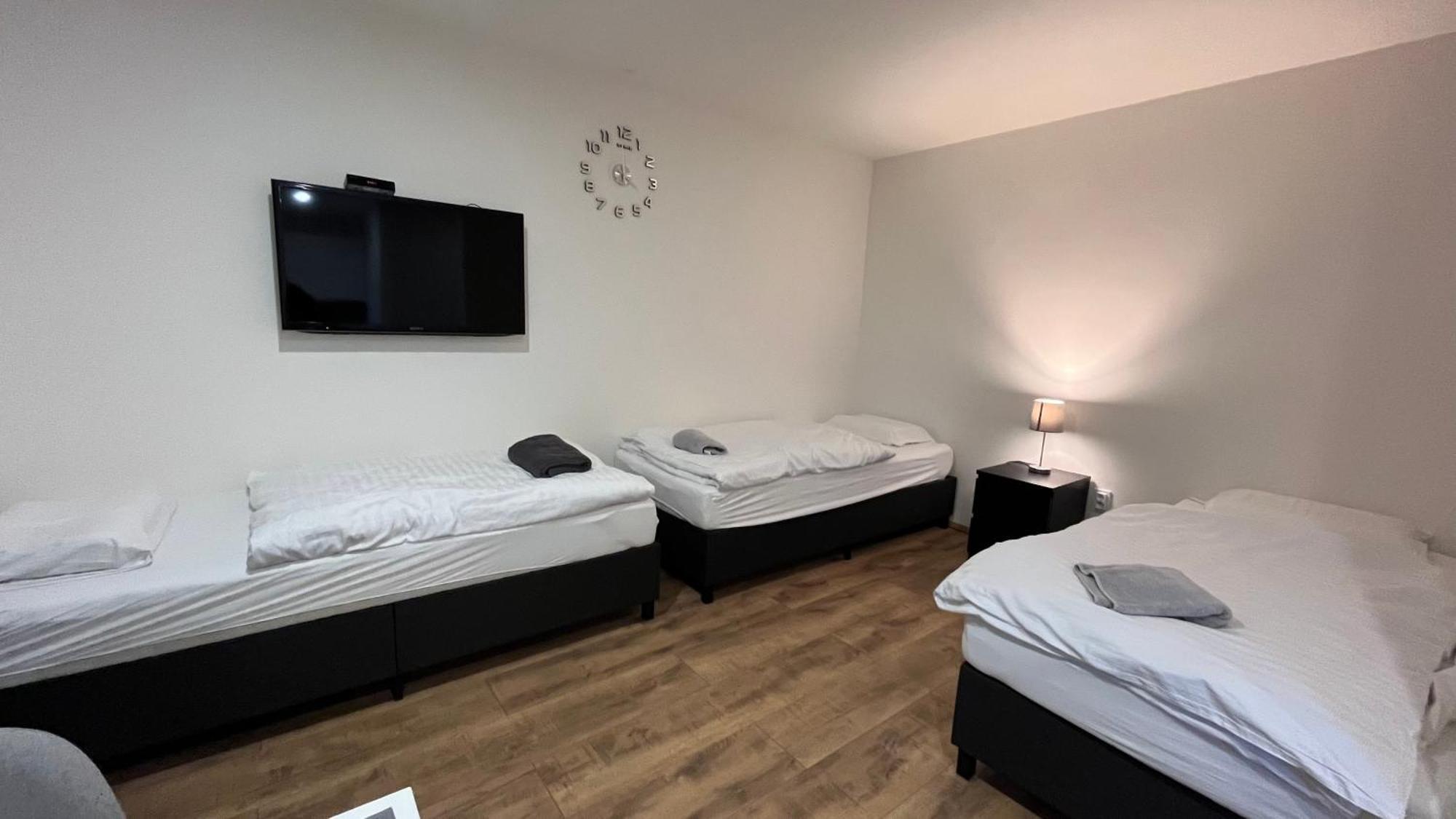 Apartment Golden Prague 78 Vestec  Zewnętrze zdjęcie